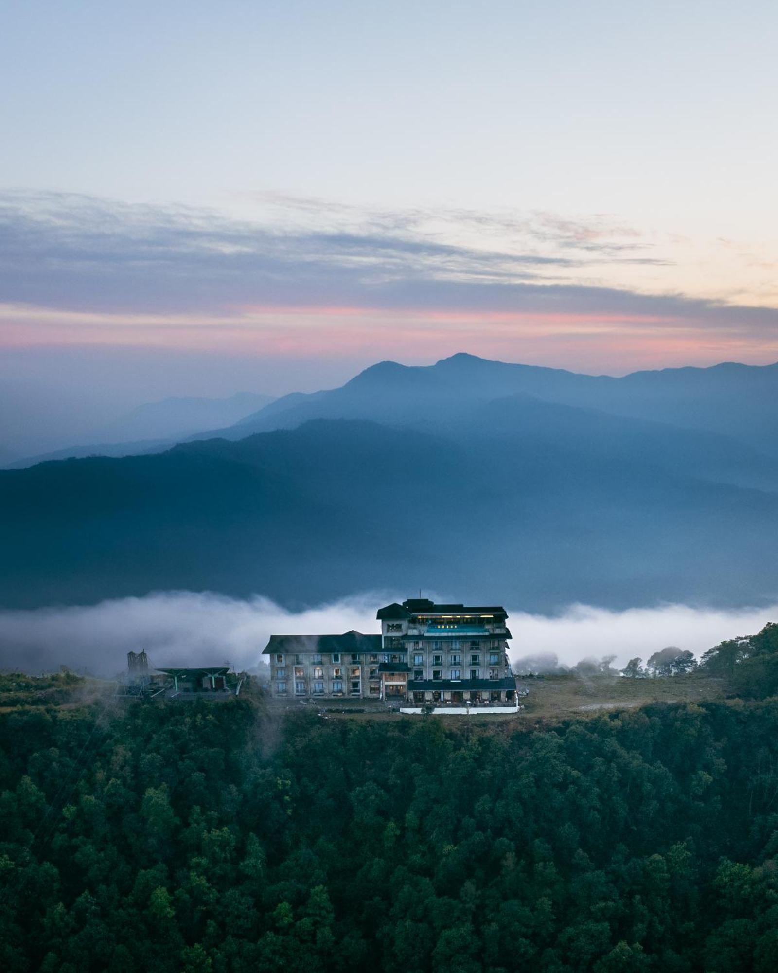 פוקהרה Sarangkot Mountain Lodge מראה חיצוני תמונה